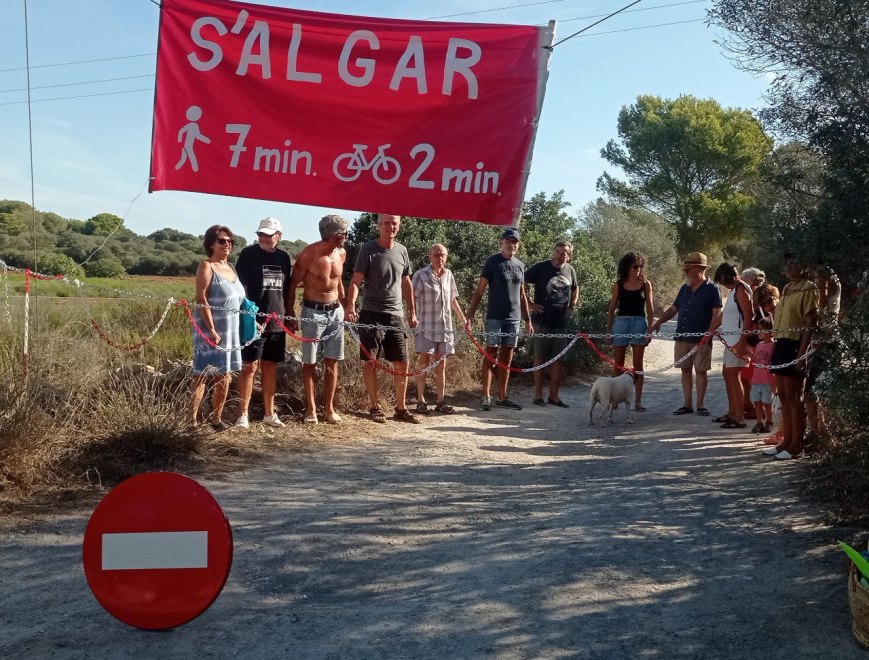 Tancar el camí de S'Algar, Portocolom